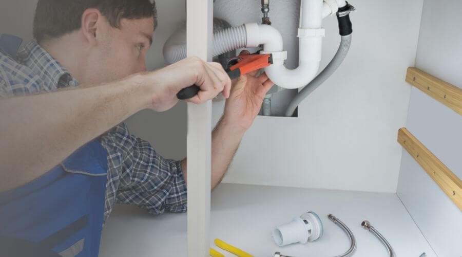 Expert burst pipe repair services in Wheeling, IL